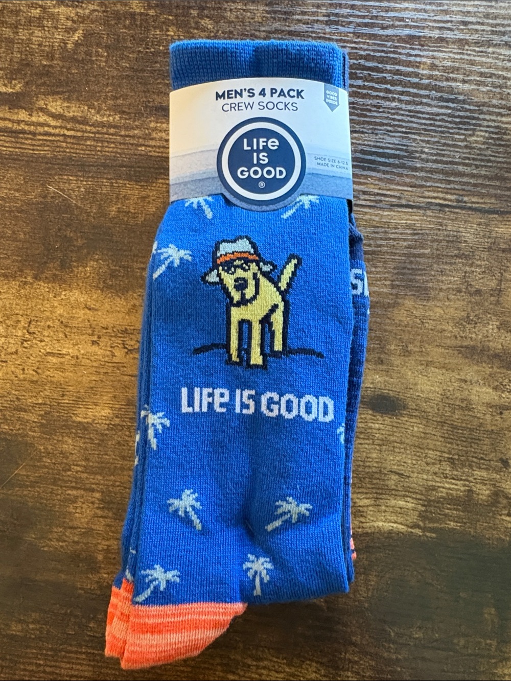 NWT—Set of 4 “Life Is Good”Men’s Crew Socks